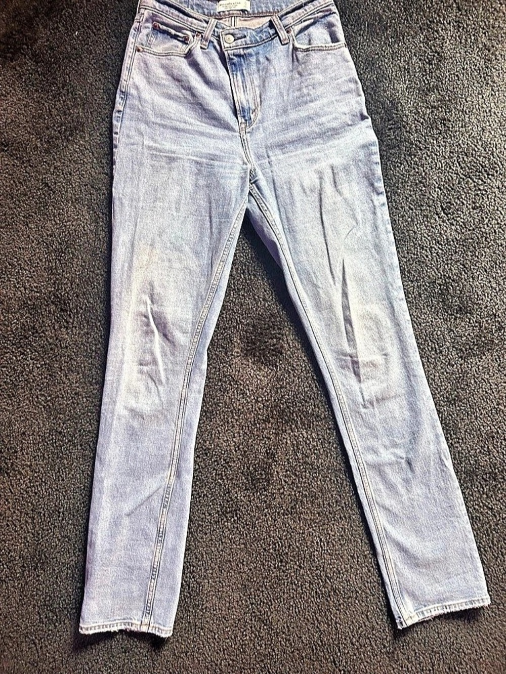 Abercrombie & Fitch The 90s Slim Straight Ultra High Rise Jeans in Blue